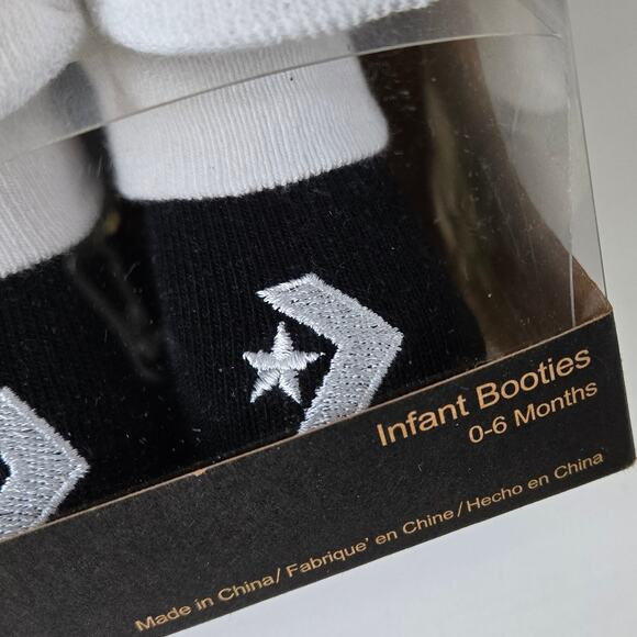 Converse All Star NEW 4-Pack Infant Booties Socks Size 0-6 Months NIB Gift Box - Picture 3 of 12